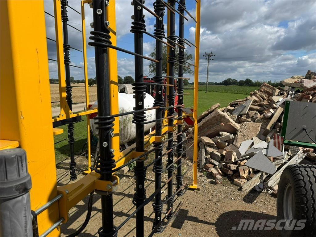 Claydon HARROW カルチベーター