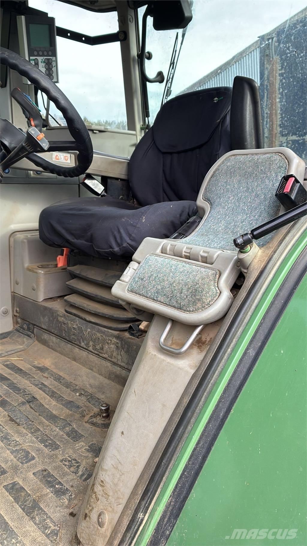 Fendt 718 トラクター