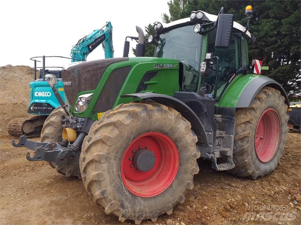 Fendt 828 VARIO トラクター