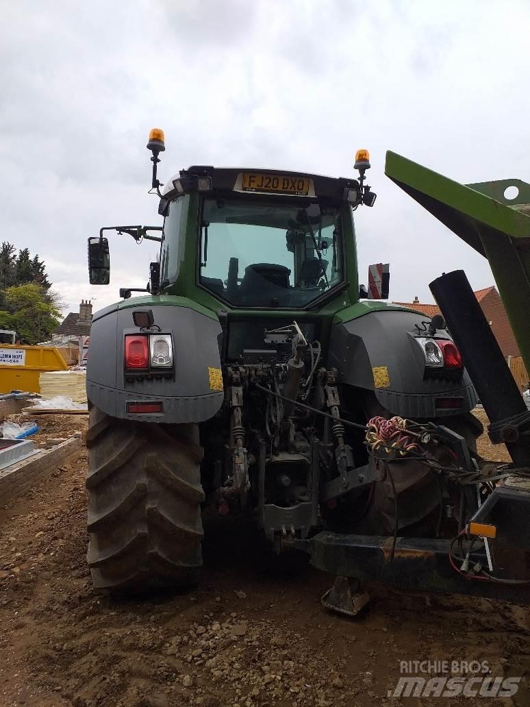 Fendt 828 VARIO トラクター