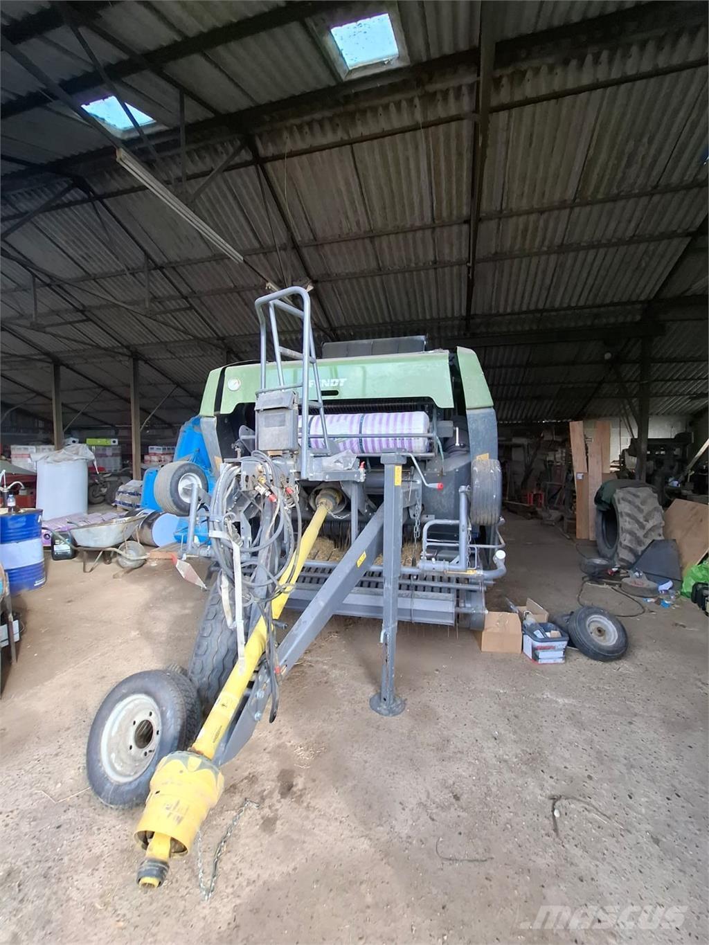 Fendt ROTANA 160V スクエアベーラー