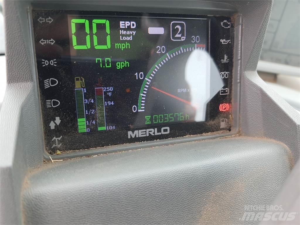 Merlo TF38.7 農業用テレハンドラー