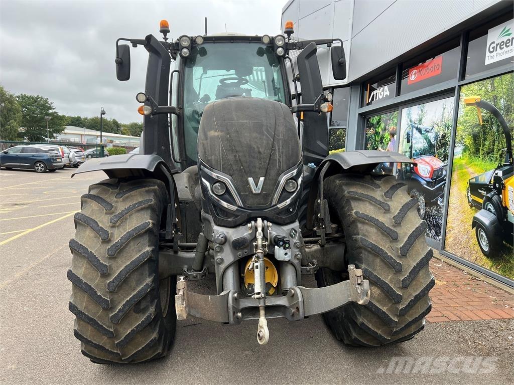Valtra T255V トラクター