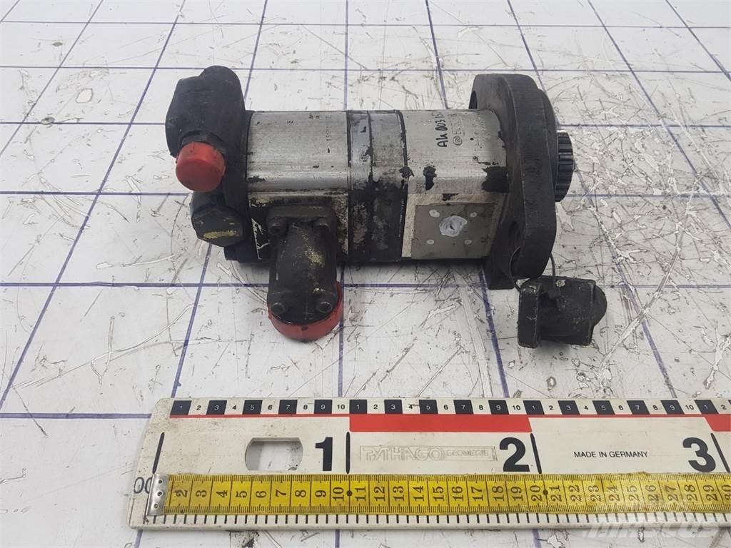 Bosch dual gear pump クレーン部品と設備