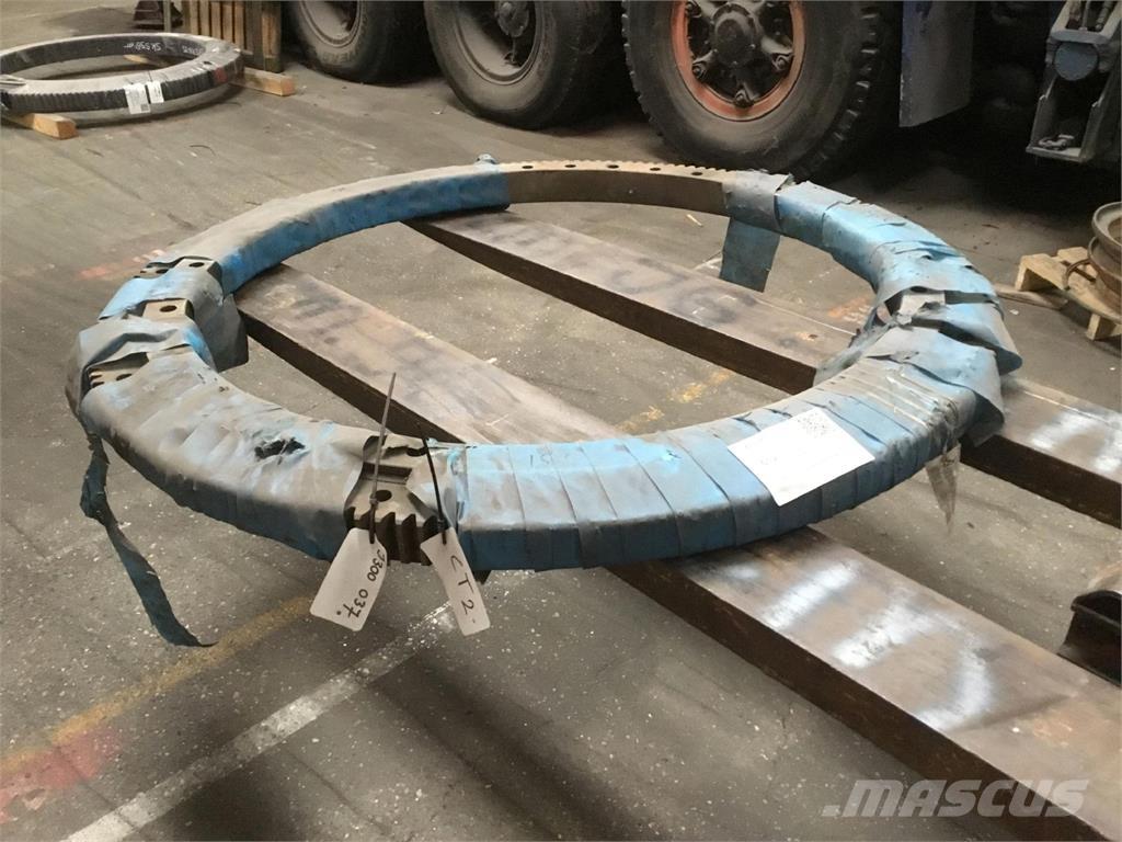  CT 2 slew ring クレーン部品と設備