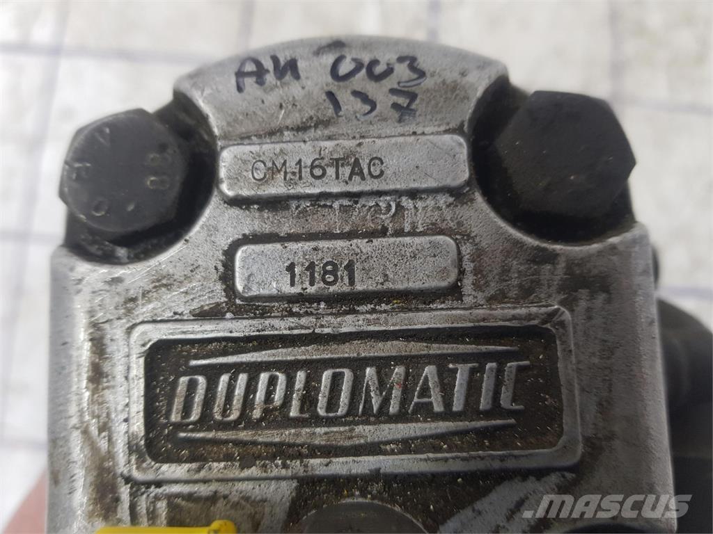  Duplomatic gear pump クレーン部品と設備