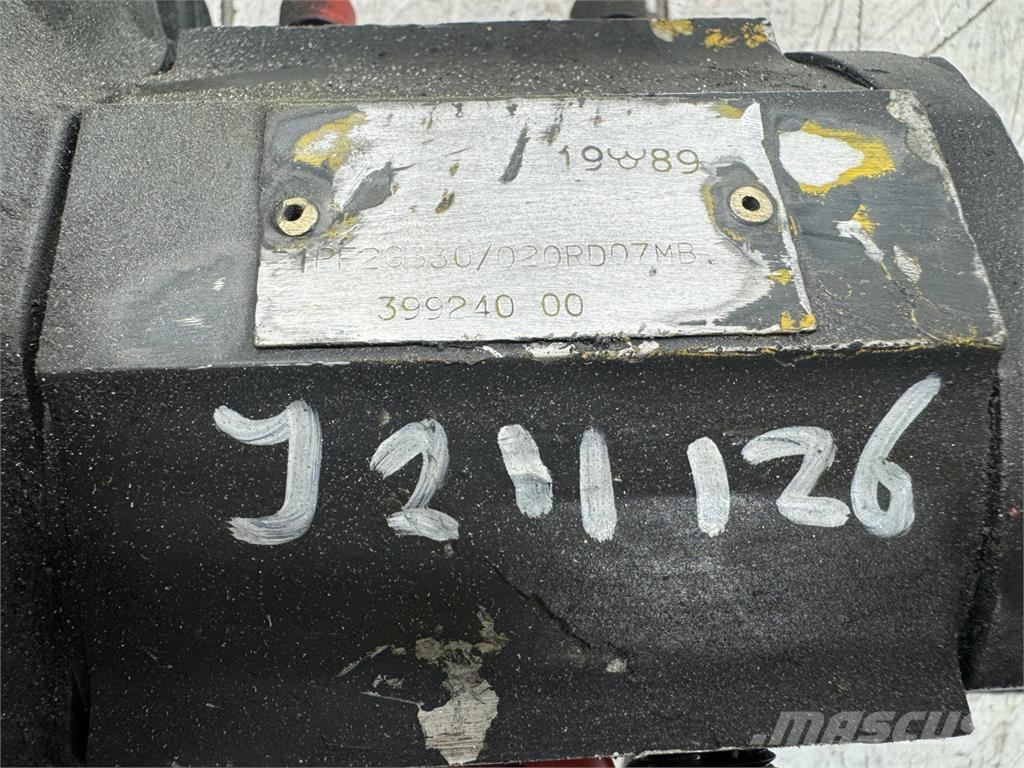  Gear pump クレーン部品と設備