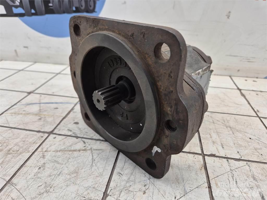  Gear pump クレーン部品と設備