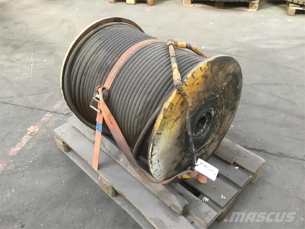 Grove GMK 5200 winch クレーン部品と設備