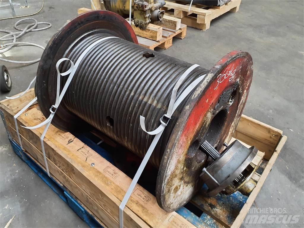 Krupp KMK 4070 winch クレーン部品と設備