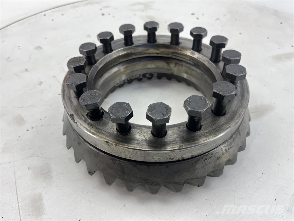 Krupp KMK diff box クレーン部品と設備