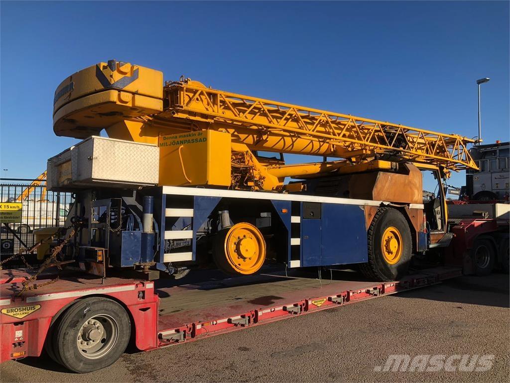Liebherr LTM 1030-2 オールテレーンクレーン