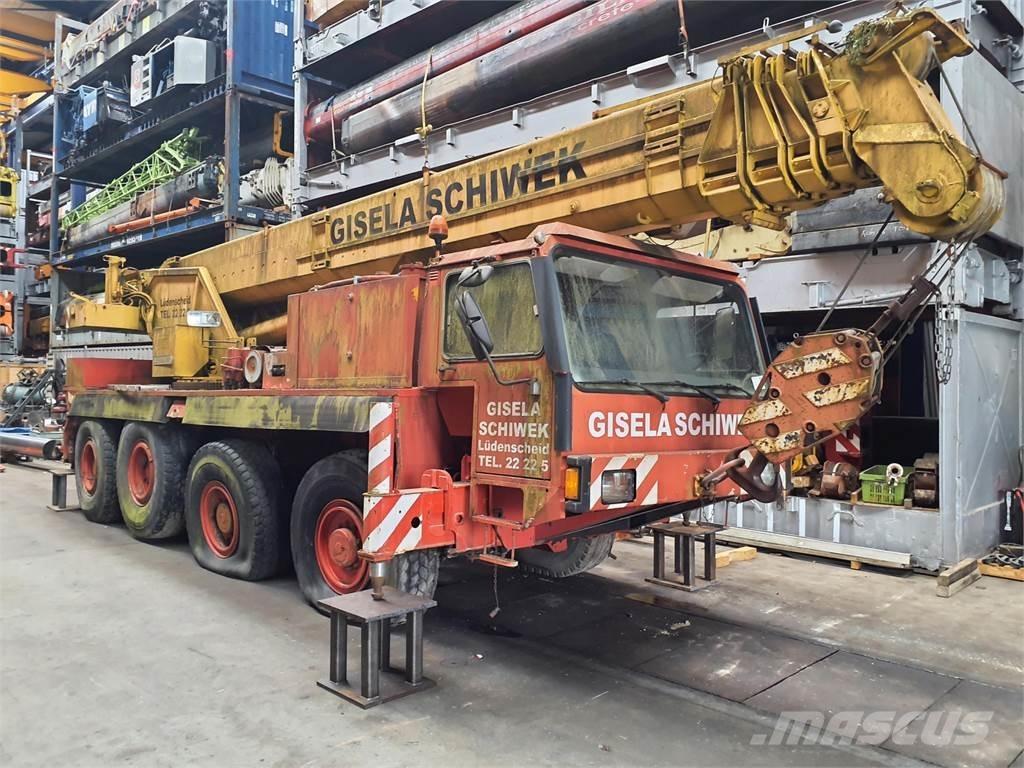 Liebherr LTM 1050 オールテレーンクレーン