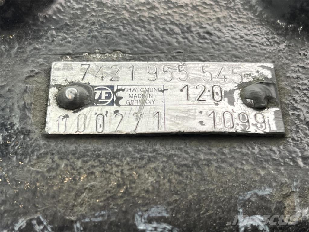  Steering box クレーン部品と設備