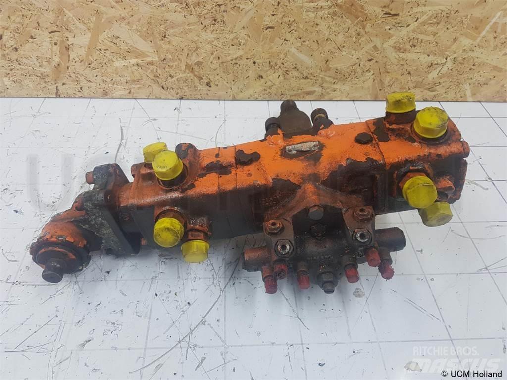  Steering box 210bar クレーン部品と設備