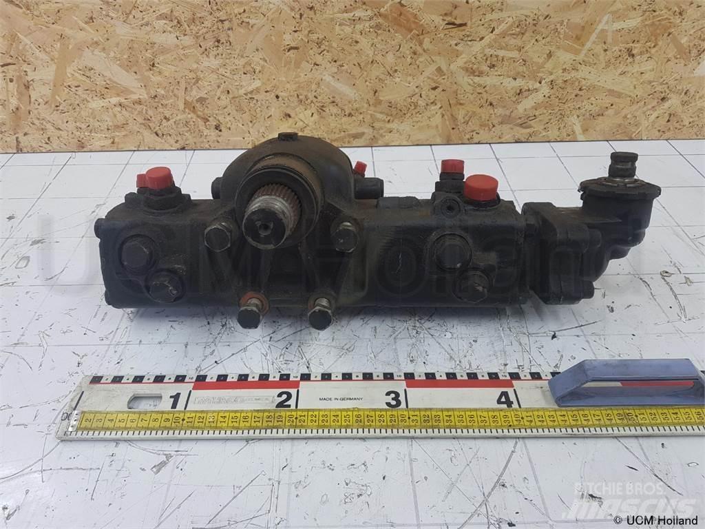  Steering box 210bar クレーン部品と設備