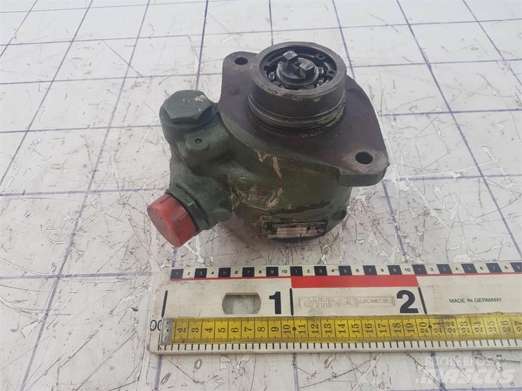 ZF steering pump クレーン部品と設備