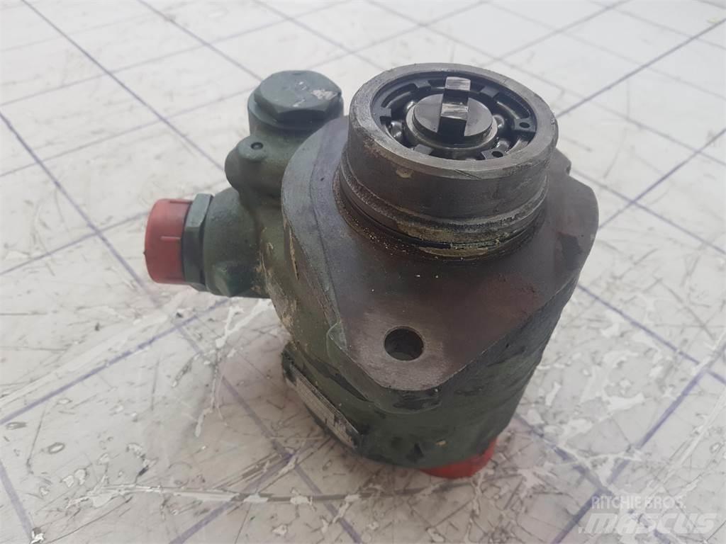 ZF steering pump クレーン部品と設備