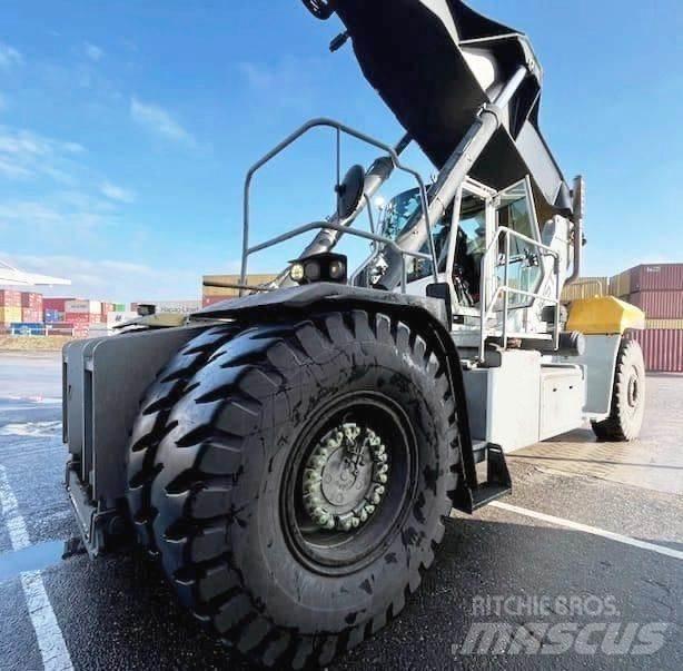 Hyster RS46-41XD/67S リーチスタッカー