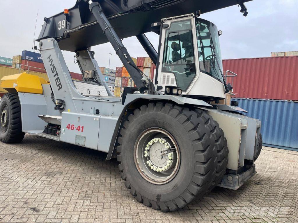 Hyster RS46-41XD/67S リーチスタッカー