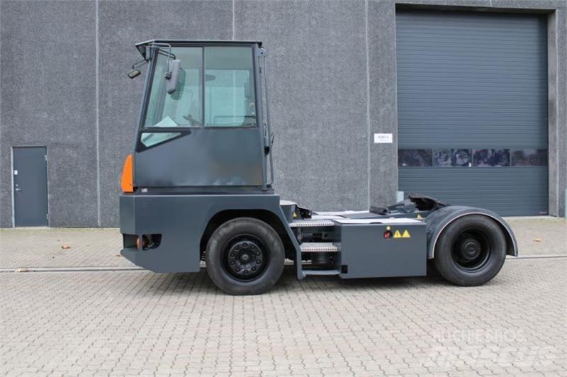 Mafi MT25 ターミナルトラクター