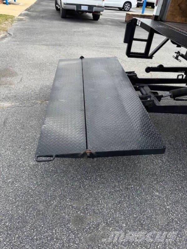 Isuzu NPR-HD 建設機械 -　その他