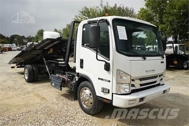 Isuzu NRR レッカー車