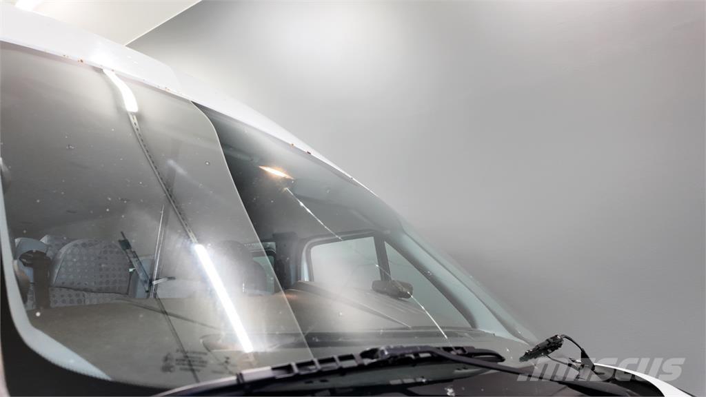 Ford Transit 中古バスその他