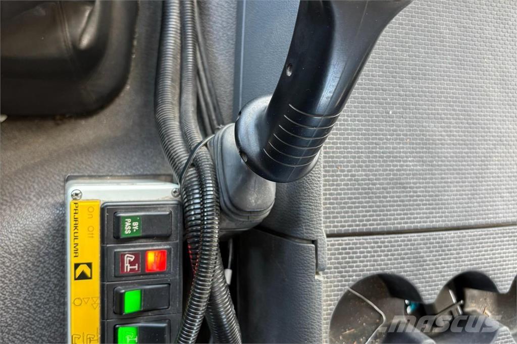 Volvo FMX ケーブルリフト着脱式トラック