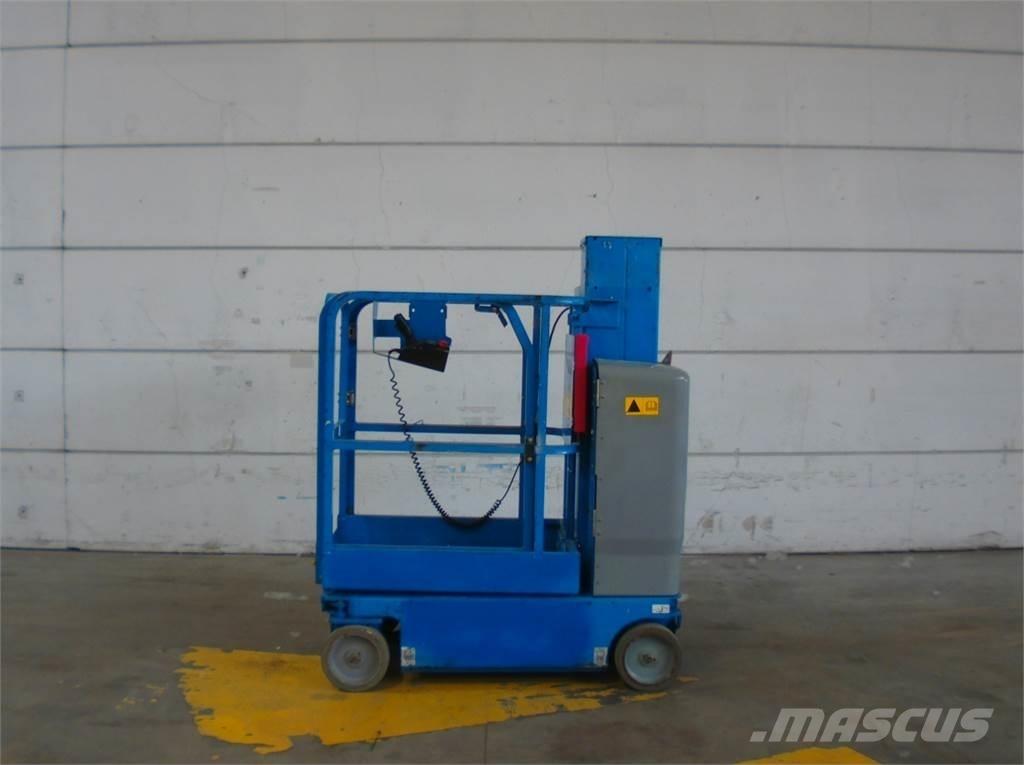 Genie GRC12 垂直昇降型リフト