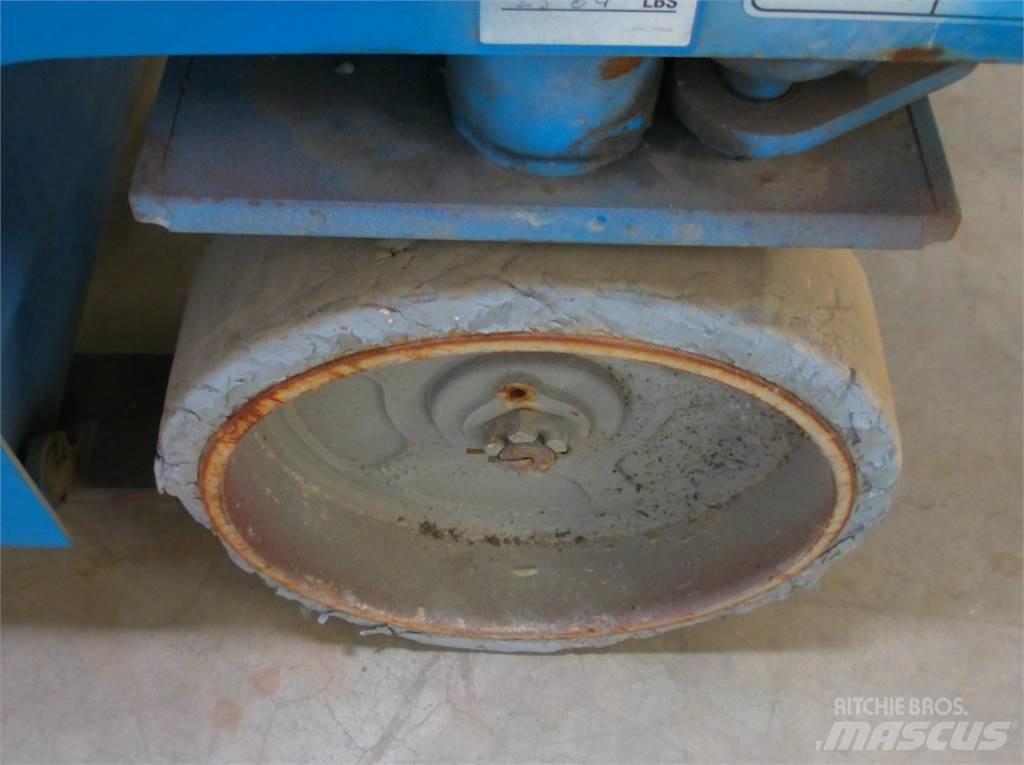 Genie GS2646 シザースリフト