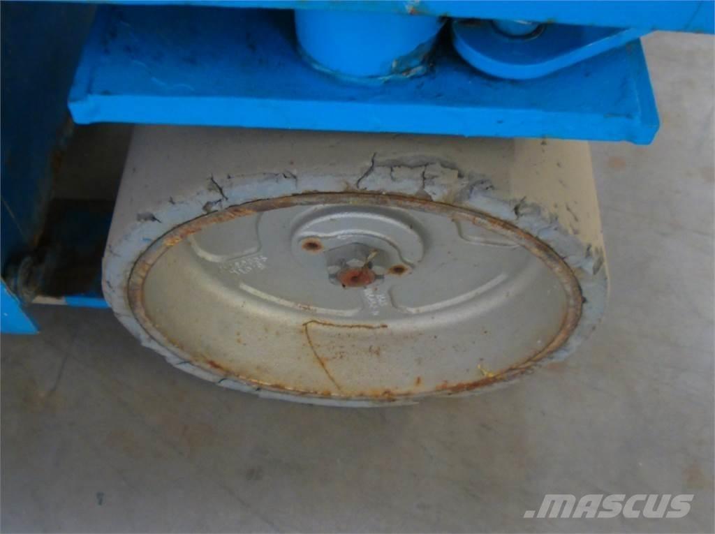 Genie GS2646 シザースリフト