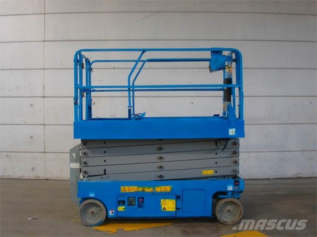 Genie GS3246 シザースリフト