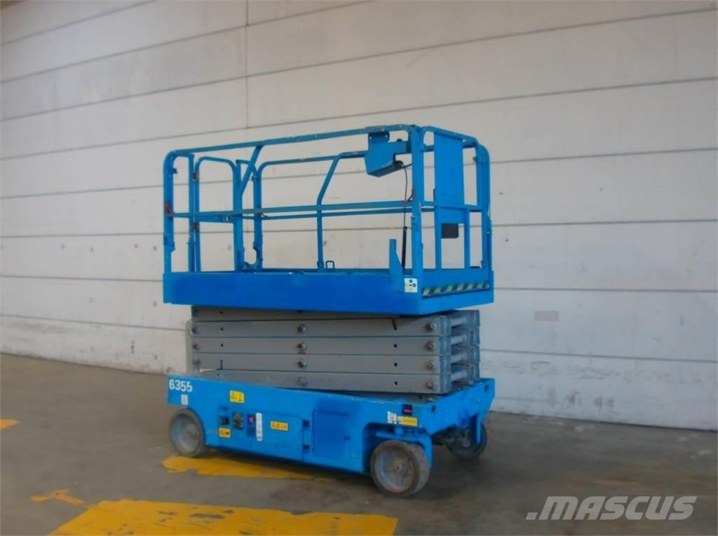 Genie GS3246 シザースリフト