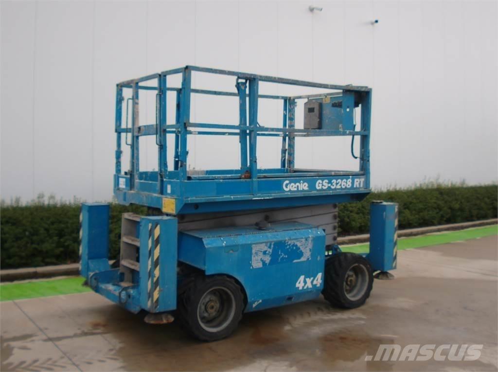 Genie GS3268RT シザースリフト