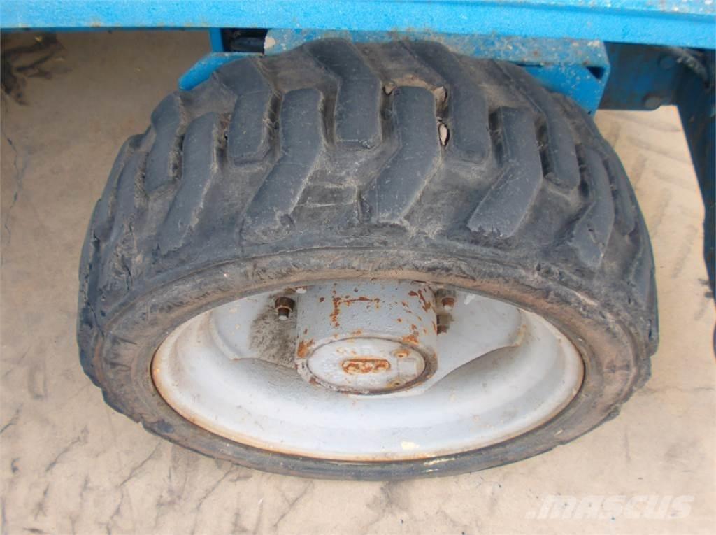 Genie GS4390RT シザースリフト