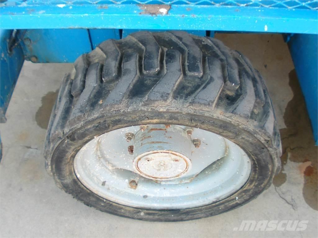 Genie GS4390RT シザースリフト