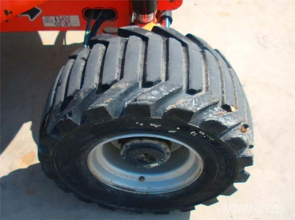 JLG 450AJ ブームリフト　屈伸型