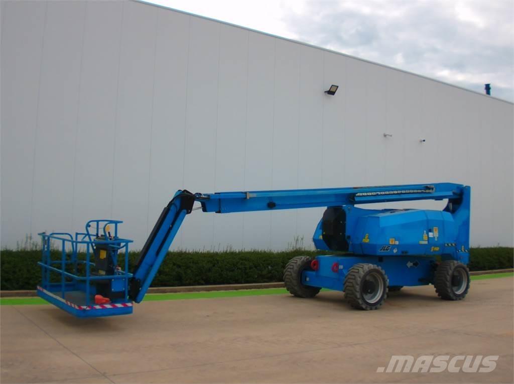 JLG H800AJ ブームリフト　屈伸型