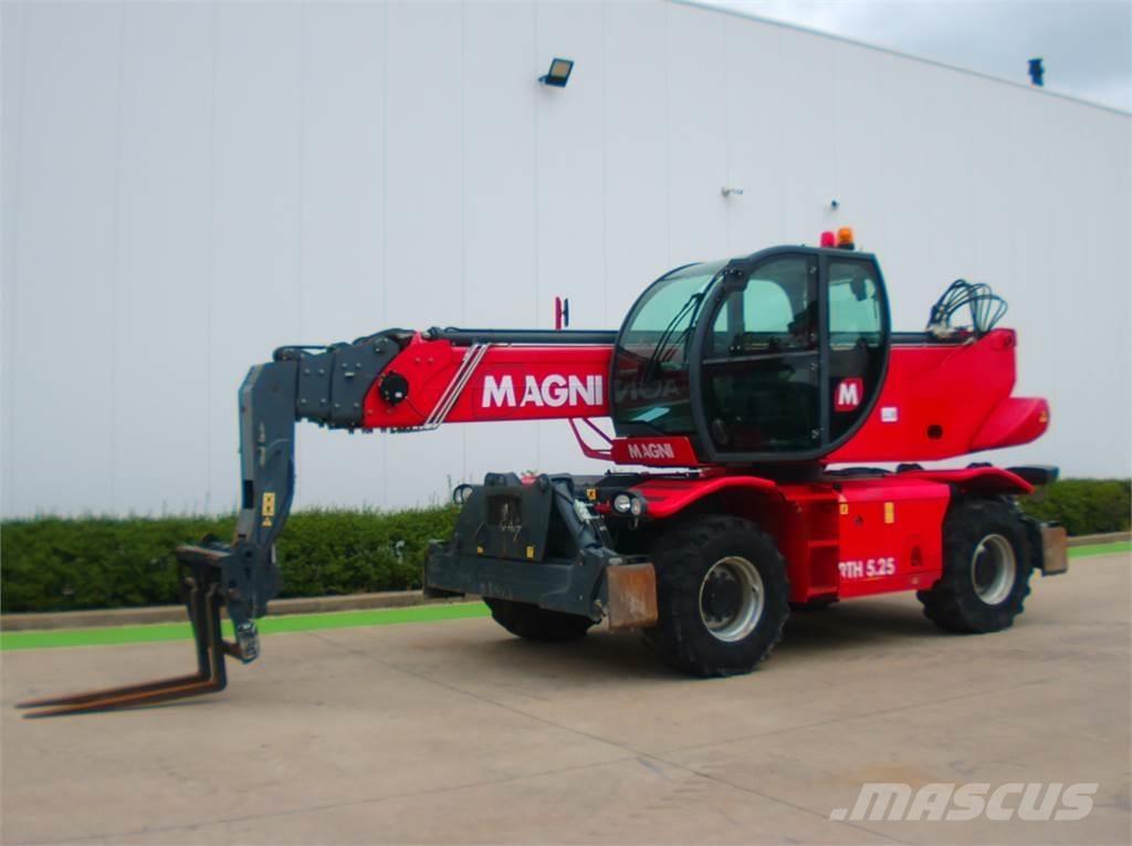 Magni 5.25 SH テレスコーピックハンドラー