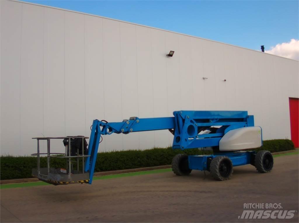 Niftylift HR28 ブームリフト　屈伸型
