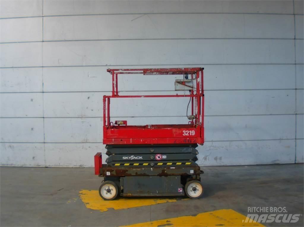 SkyJack SJ3219 シザースリフト