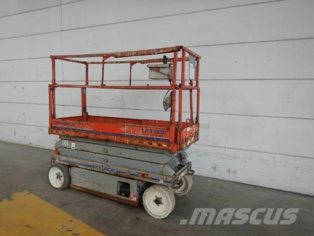 SkyJack SJ3220 シザースリフト