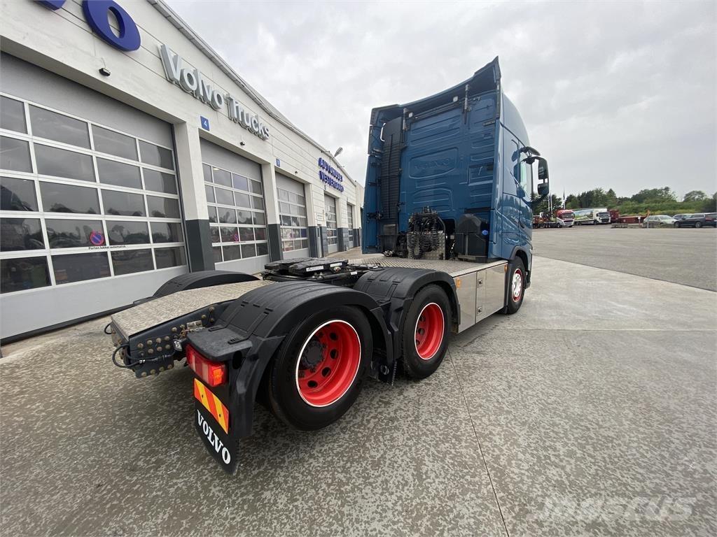 Volvo FH 500 中古トラクターヘッド | トレーラーヘッド