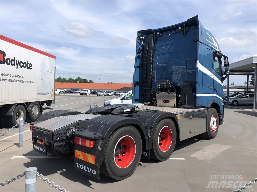 Volvo FH 6x2 中古トラクターヘッド | トレーラーヘッド