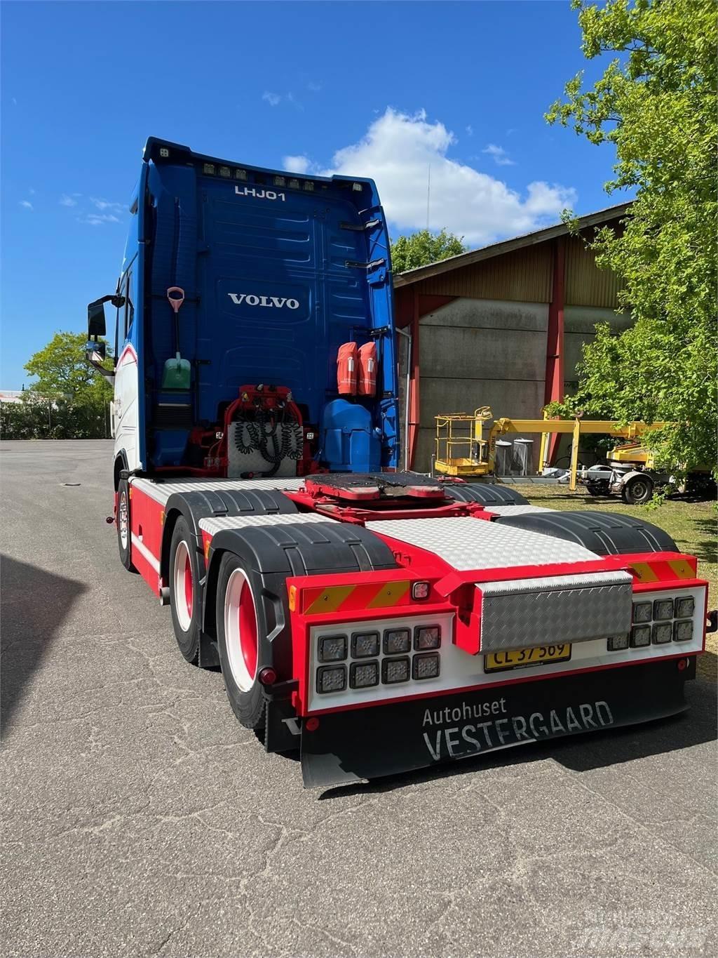 Volvo FH500 TC 6x2 中古トラクターヘッド | トレーラーヘッド