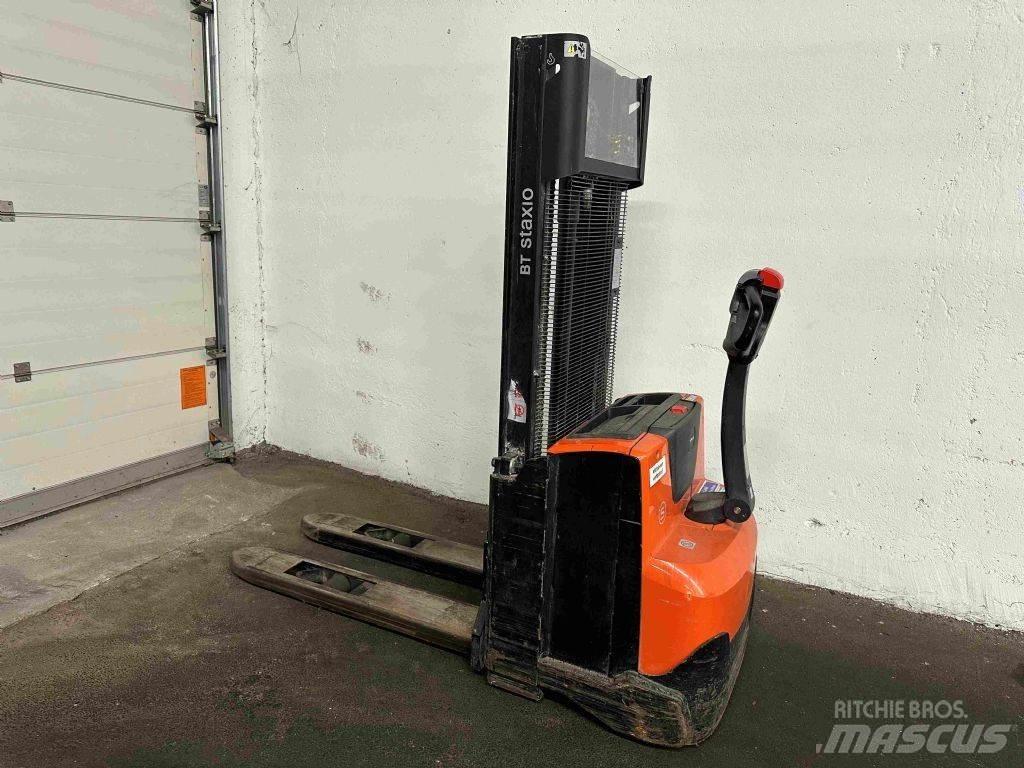 BT SWE 100 ウォーキンフォークリフト
