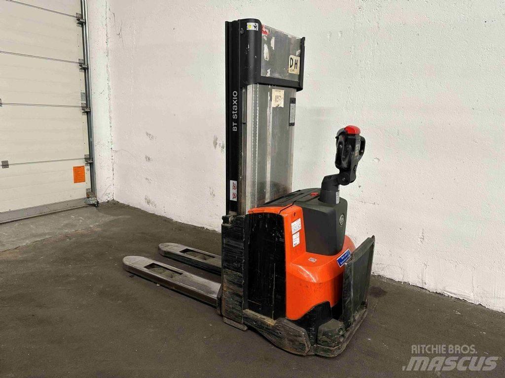 BT SWE 100 ウォーキンフォークリフト