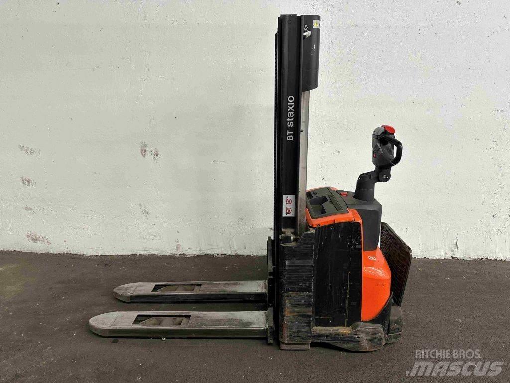 BT SWE 100 ウォーキンフォークリフト