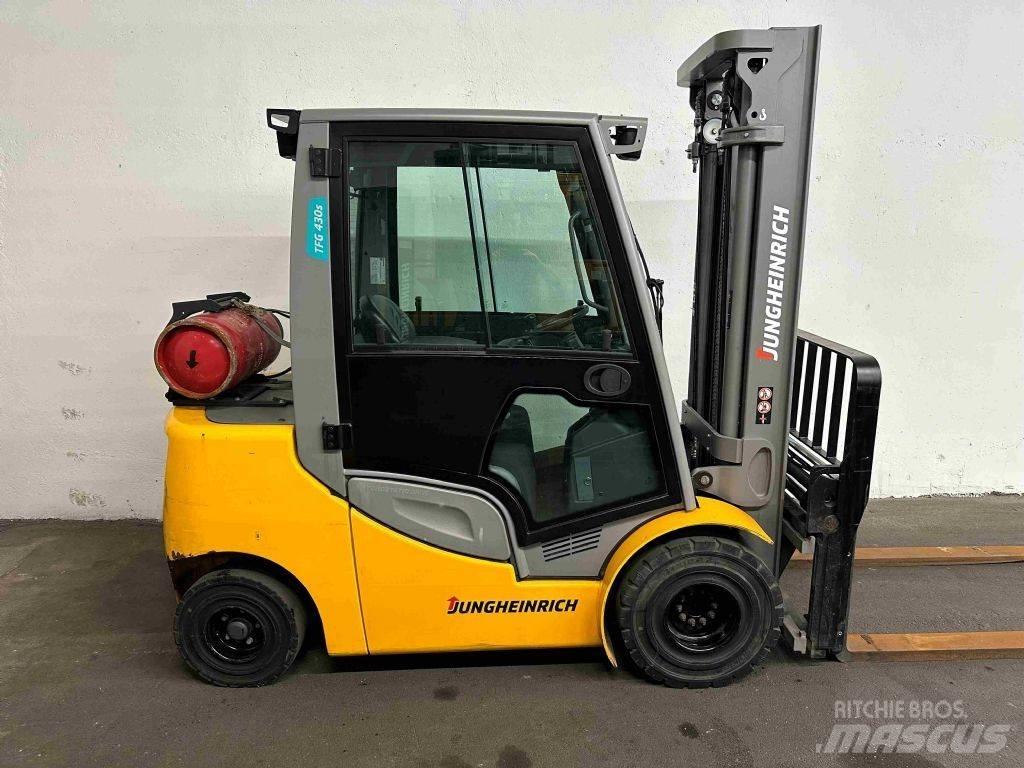 Jungheinrich TFG 430s LPGフォークリフト